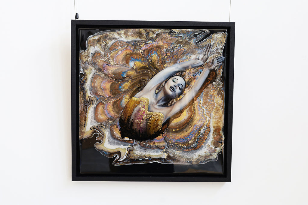 Mermaid in the water 02