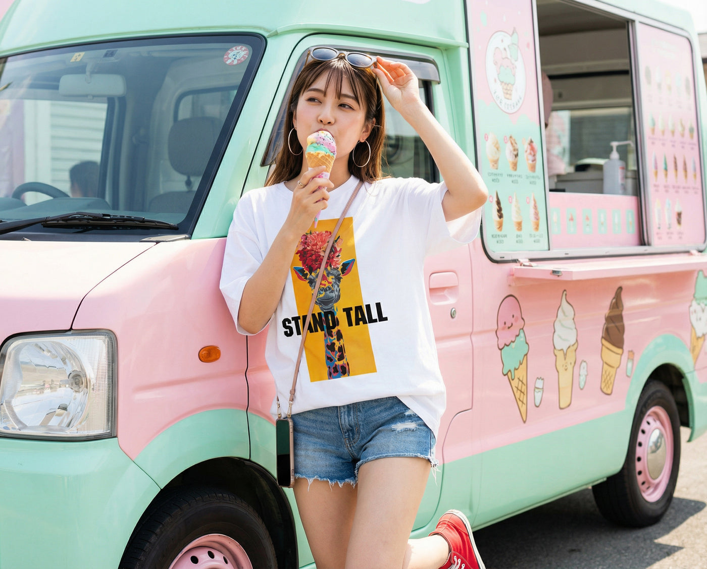 Giraffe Flower Crown  オーバーサイズTシャツ