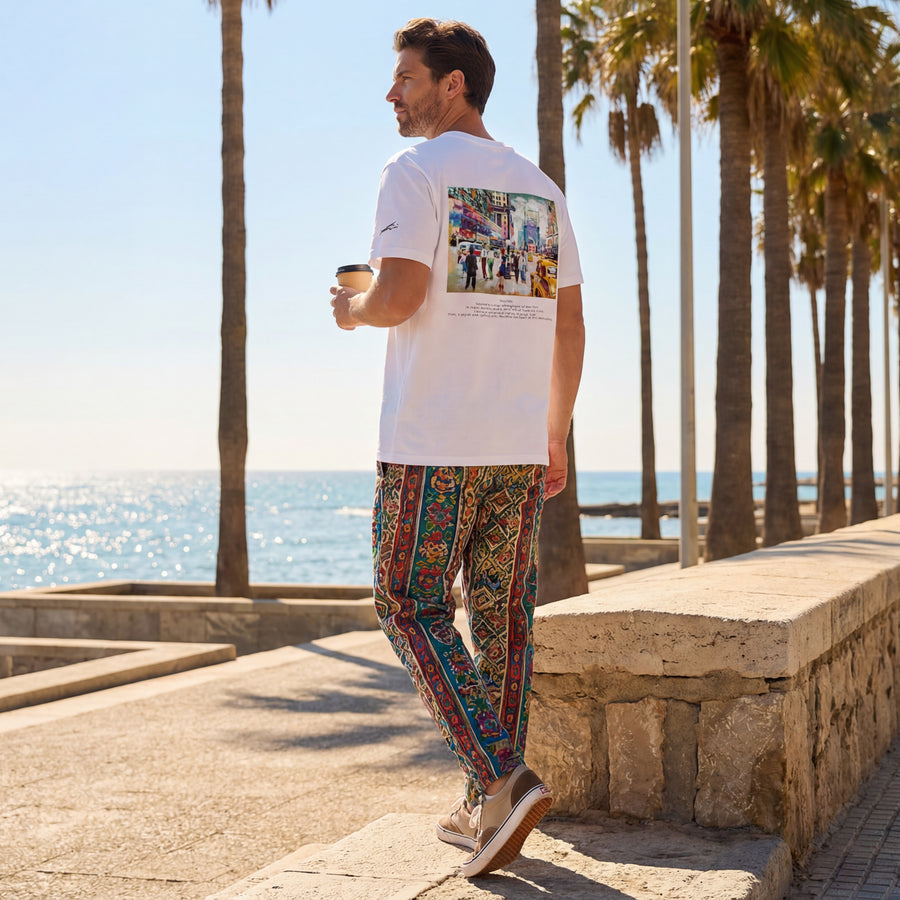 モデル身長：182cm 着用サイズ：L  ベーシックな Regular Fit シルエット。 すっきりとしたラインで、日常のコーディネートに自然に馴染みます。