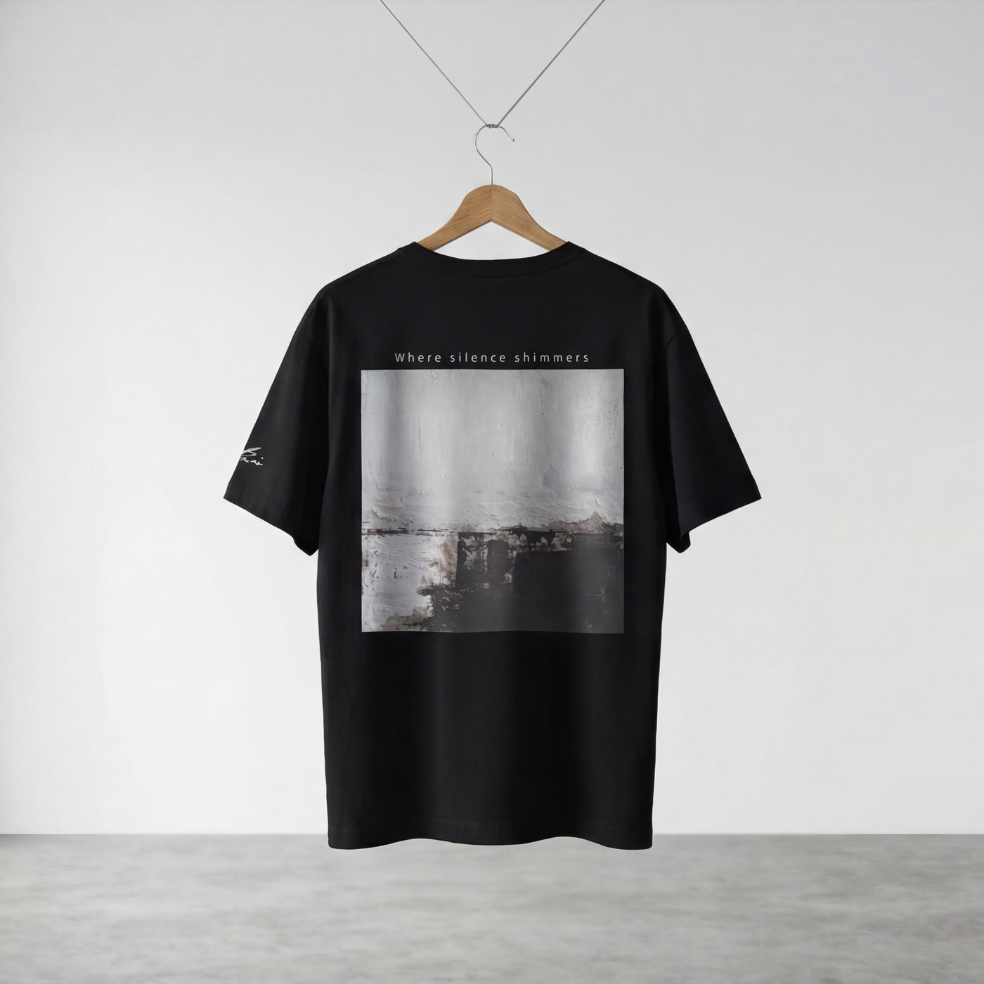 SHORE アートバックプリント オーバーサイズTシャツ