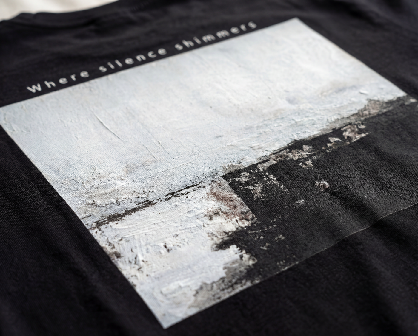 SHORE アートバックプリント オーバーサイズTシャツ