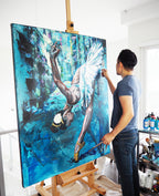 A swan in backstreet